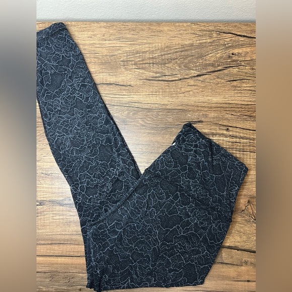 Lululemon Align Pant *Full Length 28" size 8 - Picture 1 of 4